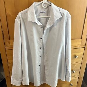 2 Mens XXL dress shirts